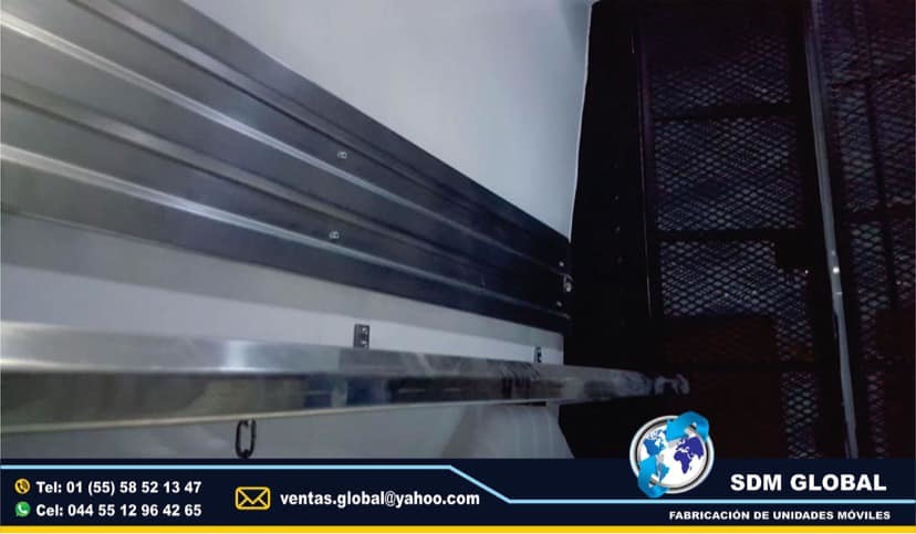 <span style="font-weight: bold;">Fabricacion de unidad movil para tralasdo de reos y delincuentes&nbsp; &nbsp;</span><br>